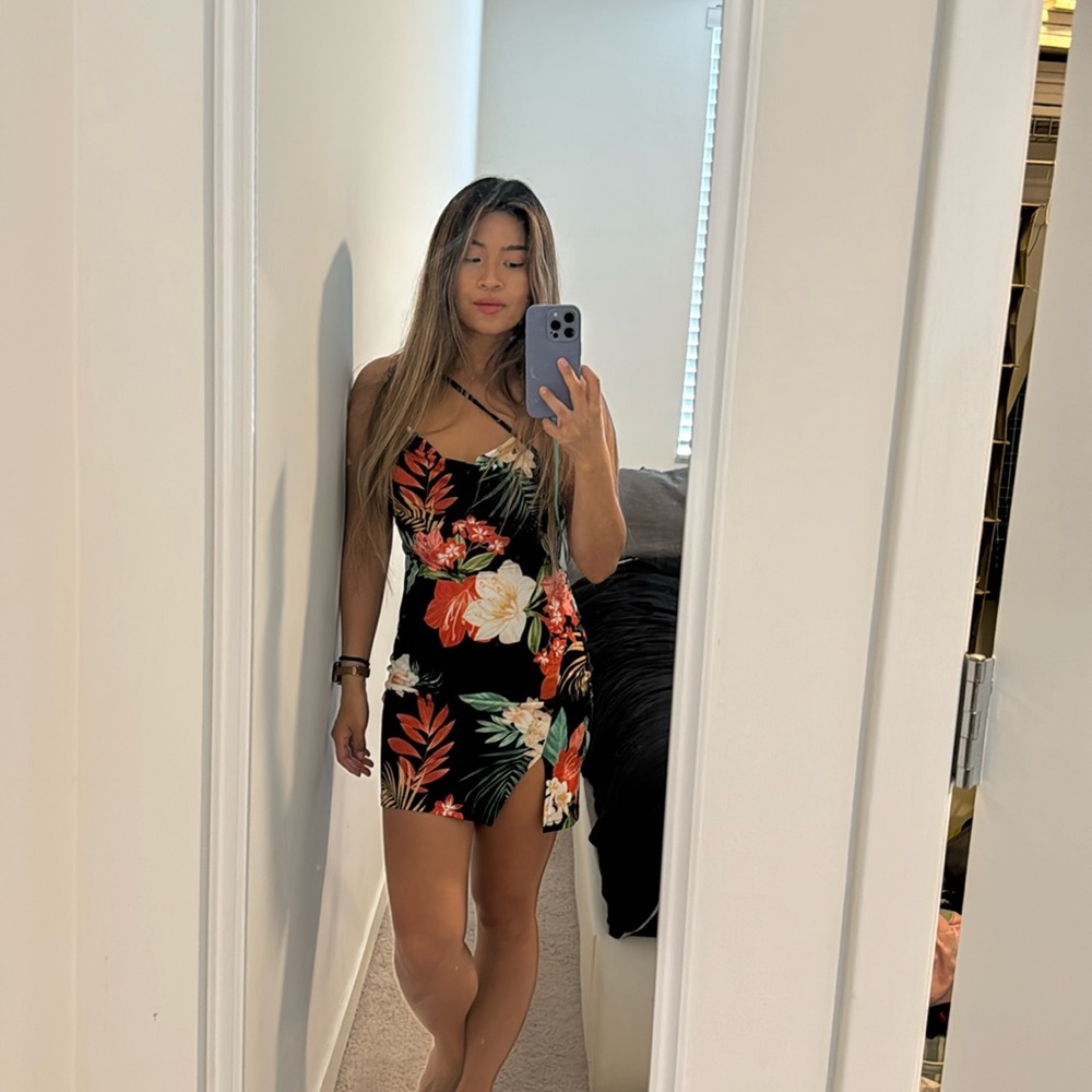 Black tropical short dress